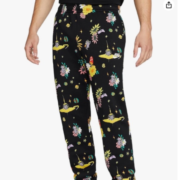Nike Sportswear Club Fleece Printed Jogger Size S Men Pants Black DQ3510-010 - Picture 2 of 13